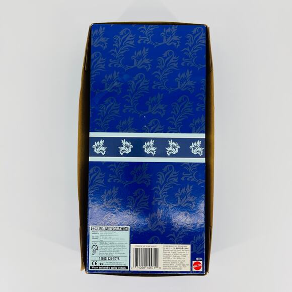 Winter Velvet Avon Exclusive Special Edition Mattel Barbie Doll - NRFB/NIB - Picture 10 of 11